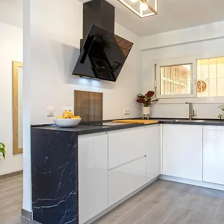Soho & Terraza & Playa Apartment *
